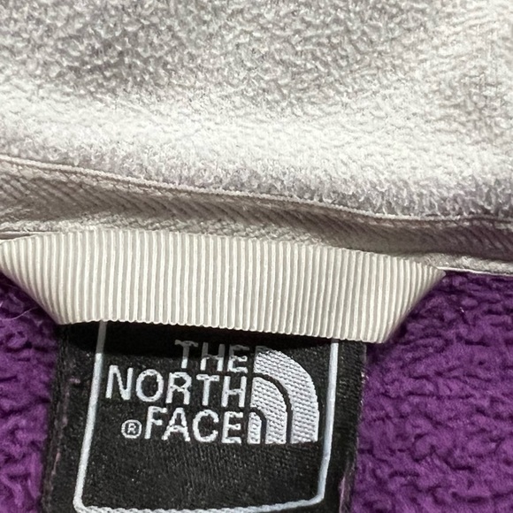 Women's The North Face Plush Purple Zip Up Fleece Jacket - Picture 5 of 9